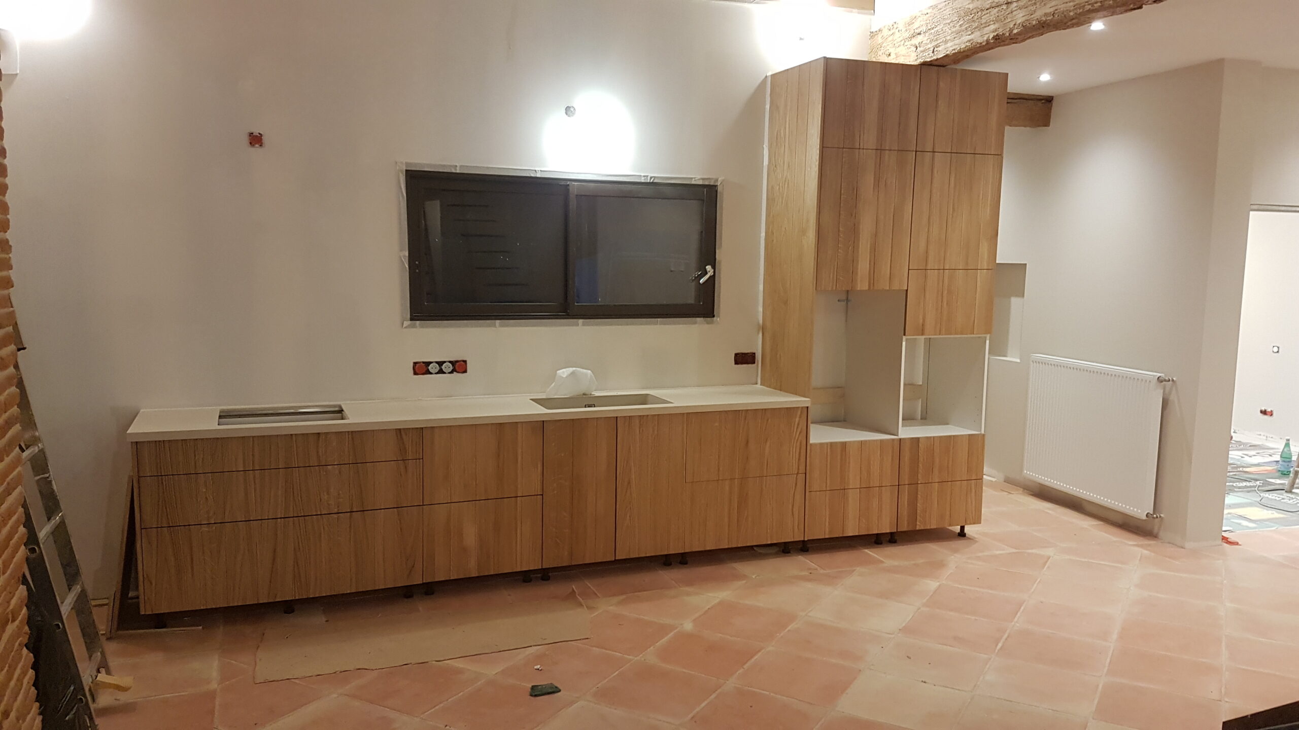 Cuisine design moderne bois clair sur mesure Toulouse