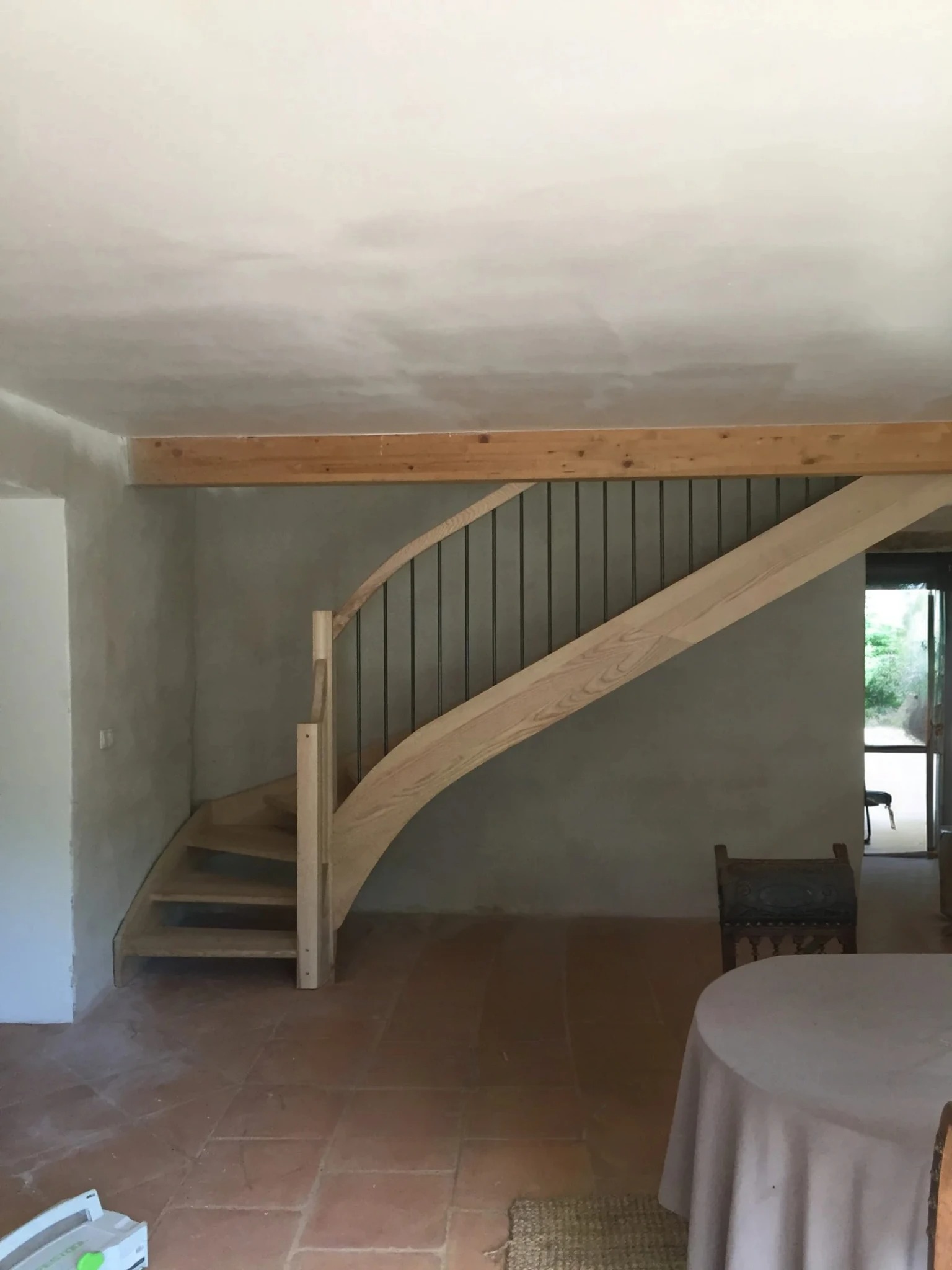 Escalier bois courbe sur mesure Toulouse