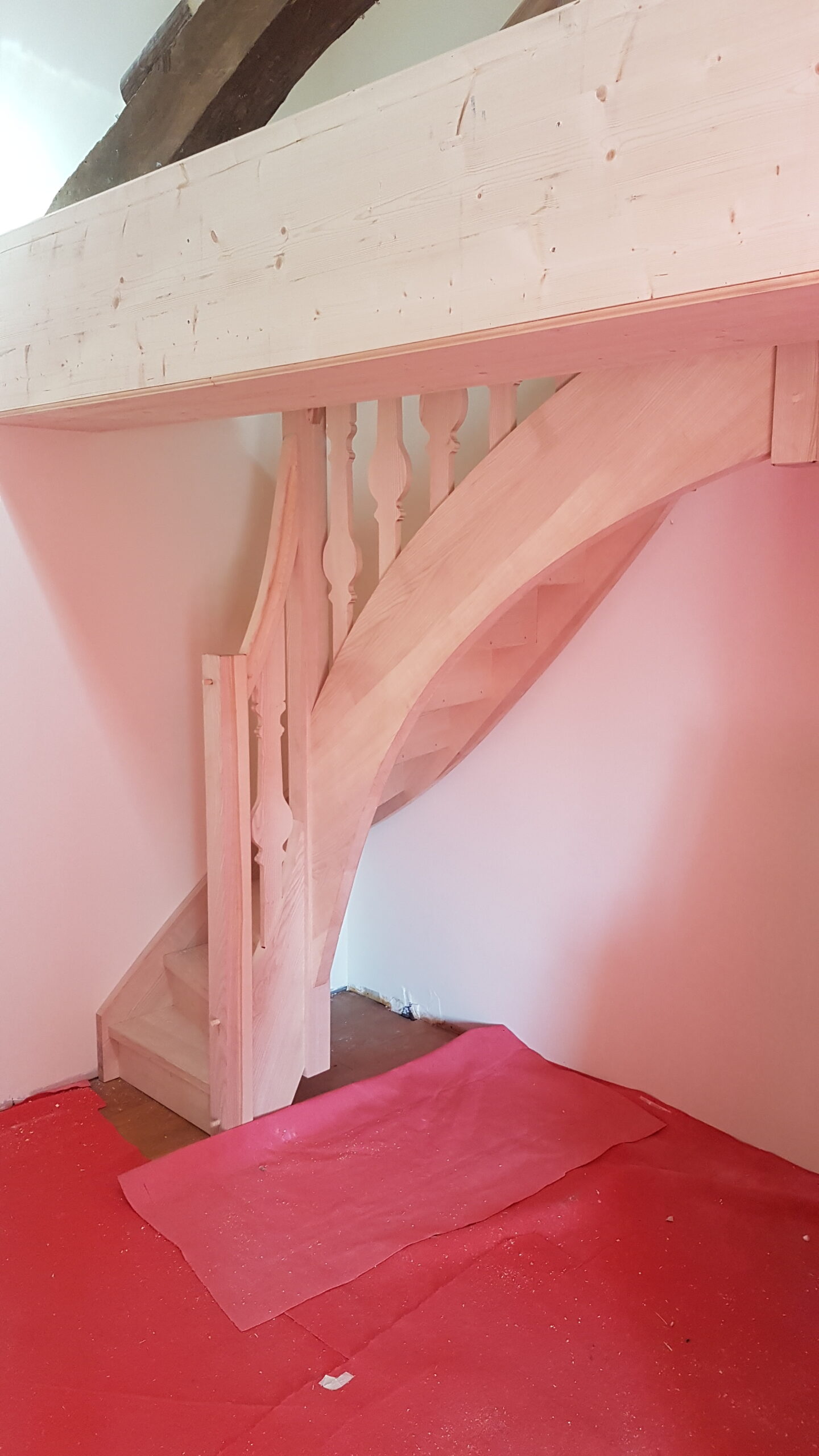 Escalier sur mesure bois massif artisan Toulouse