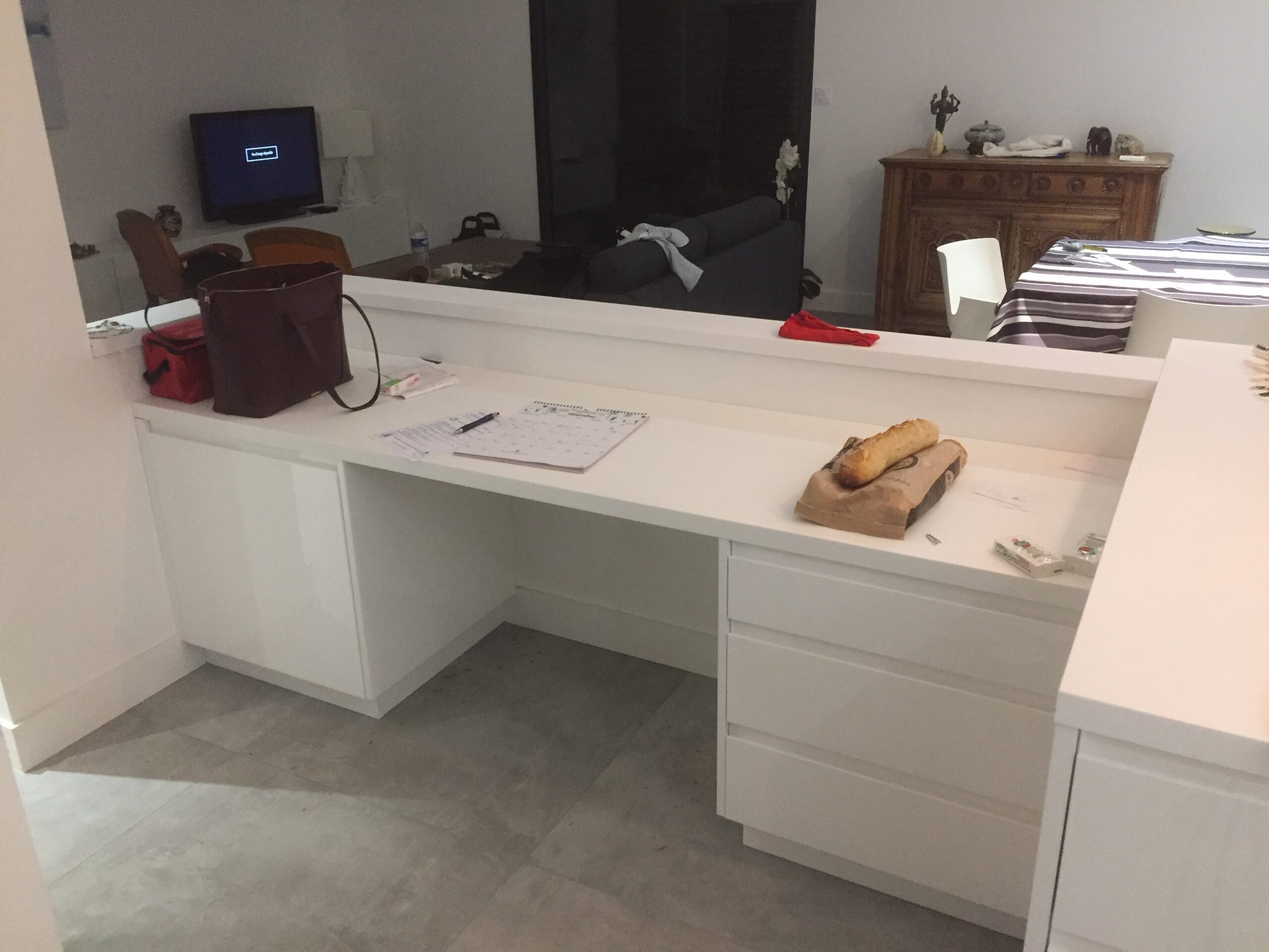 Bureau intégré blanc laqué sur mesure Toulouse