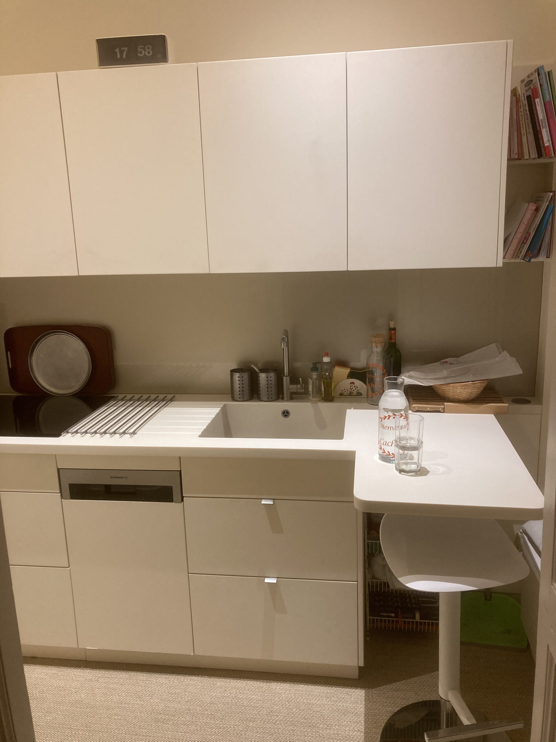 Cuisine design moderne blanc cassé sur mesure Toulouse