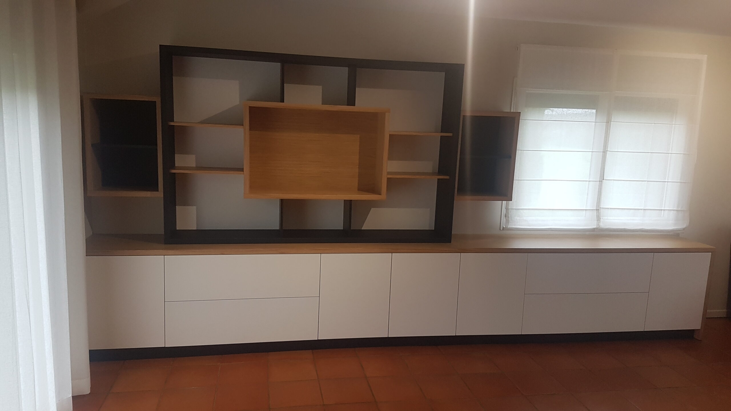 Meuble TV contemporain bois clair rangements intégrés Toulouse