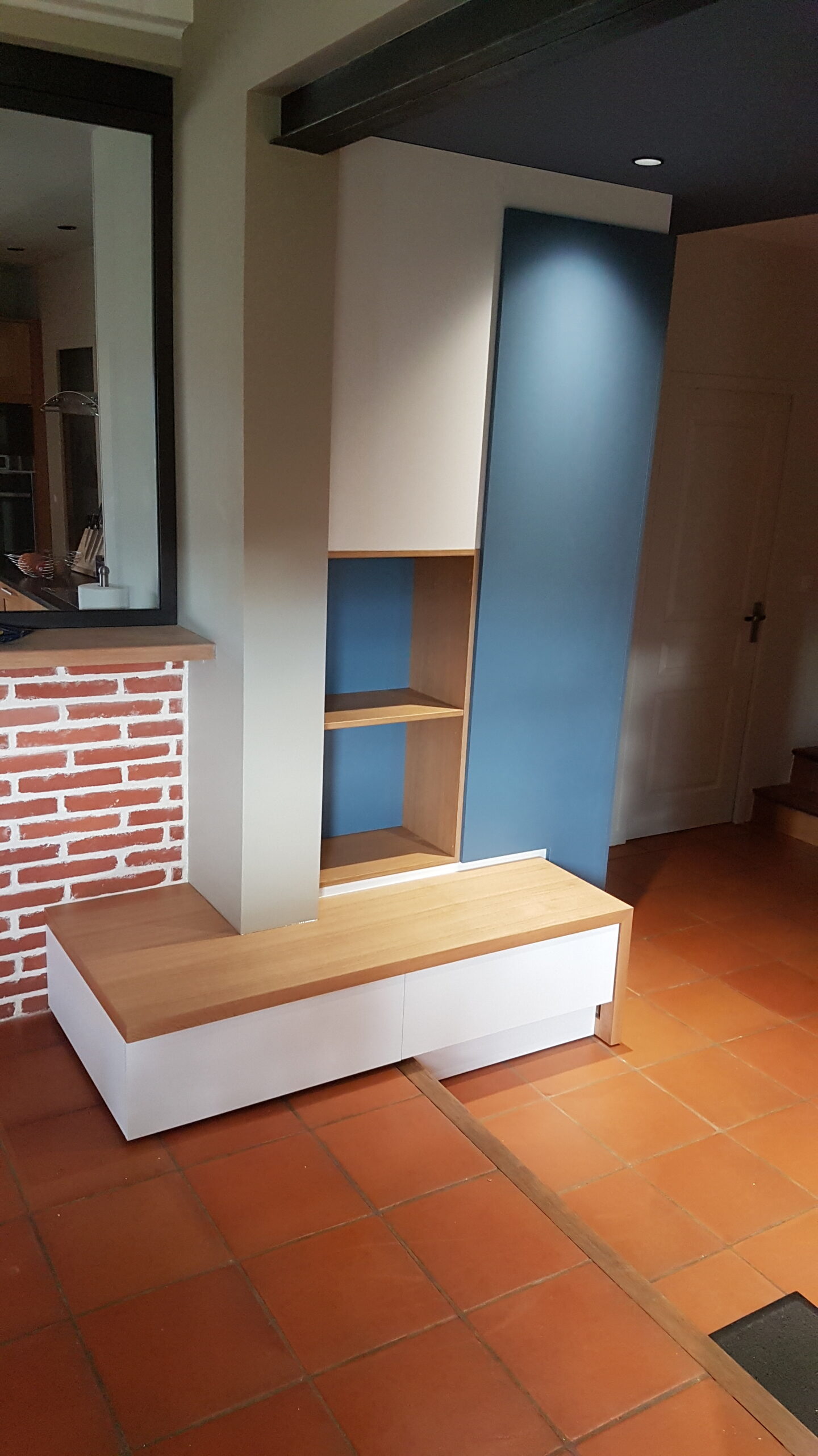 Meuble TV rangement bois clair salon contemporain Toulouse